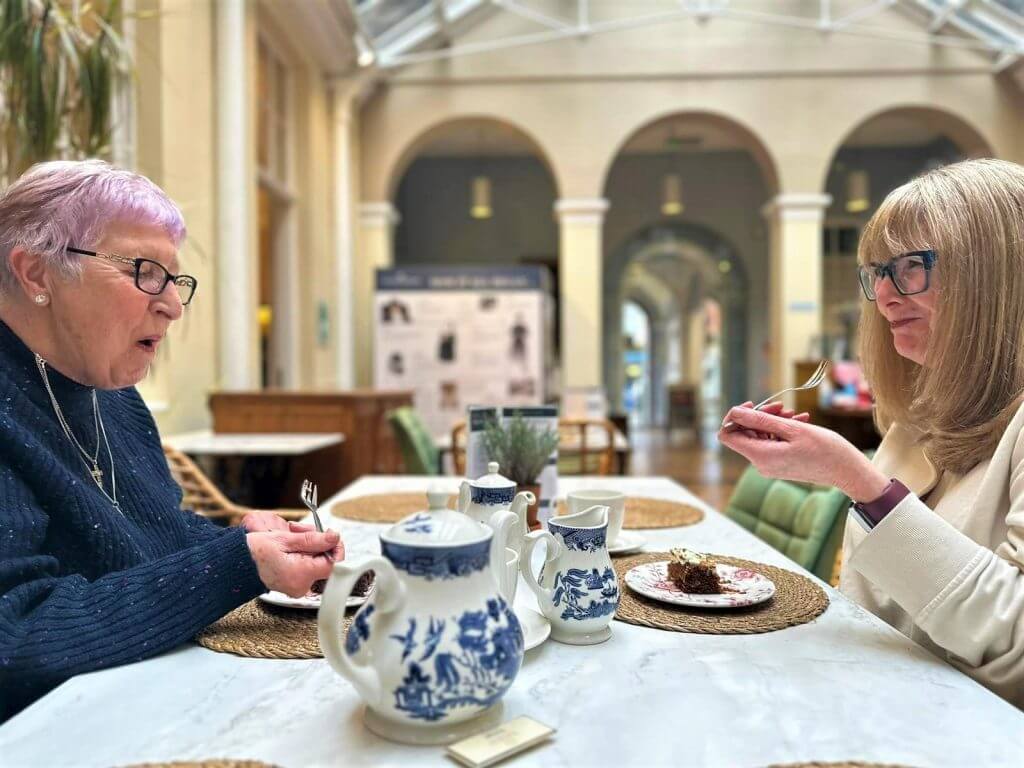 Caf&eacute;